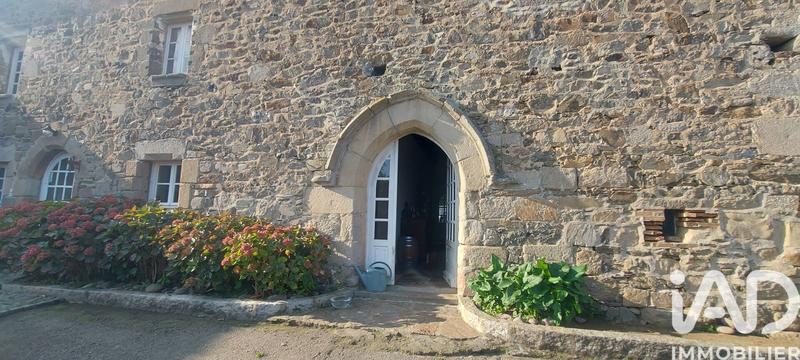 Maison - 392 m² - 15 pièces