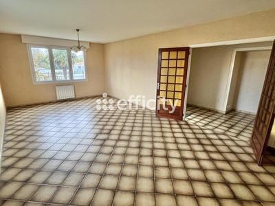 Maison - 105 m² - 5 pièces