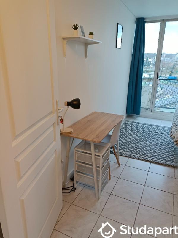 Chambre - 9 m² - 1 pièce