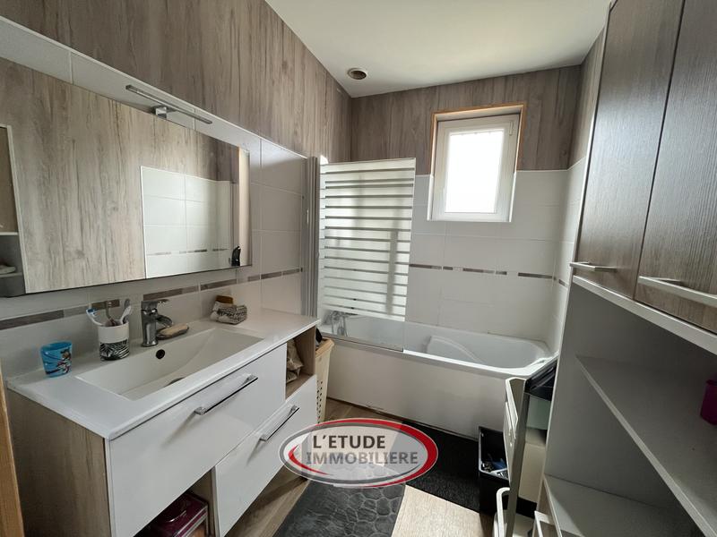 Maison - 93 m² - 5 pièces