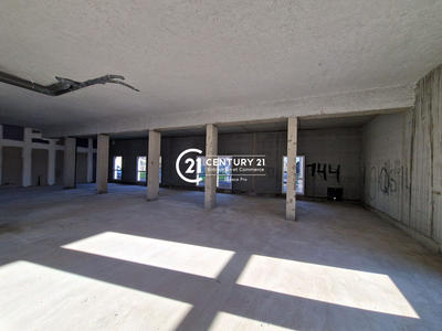 Local commercial - 260 m²