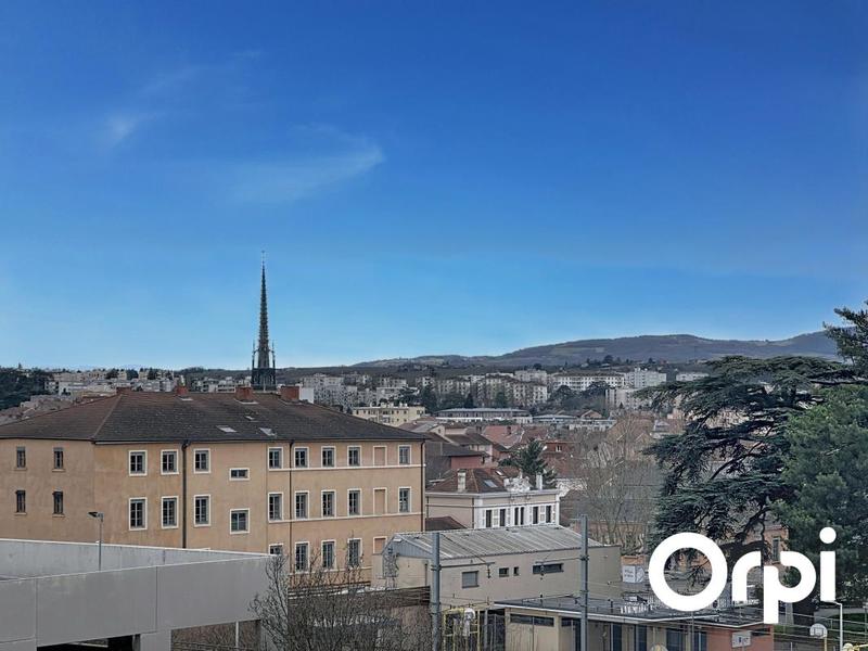 Appartement - 84 m² - 4 pièces