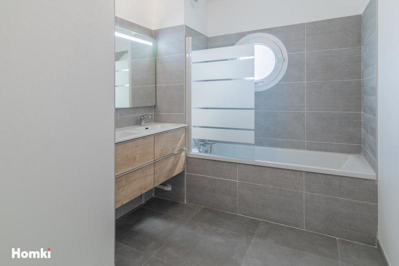 Appartement - 105 m² - 4 pièces