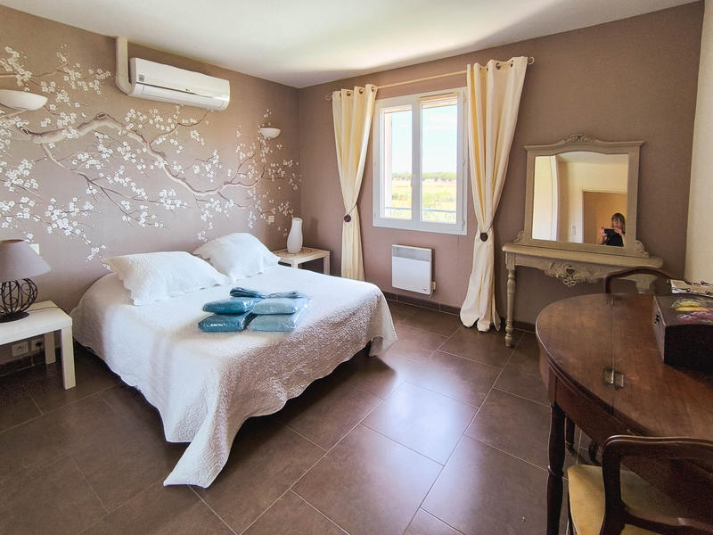 Maison - 250 m² - 11 pièces