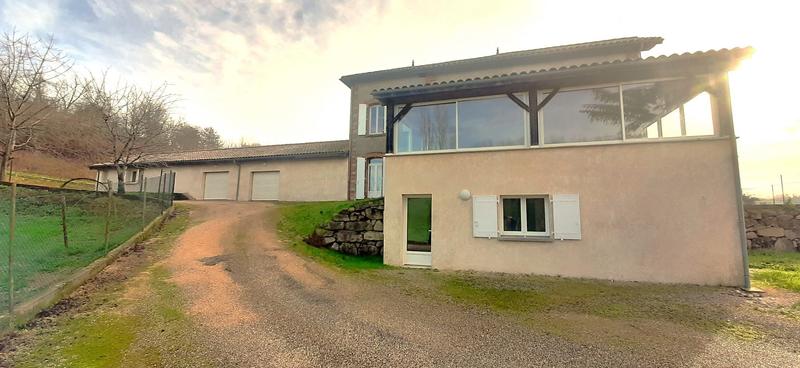 Maison - 300 m² - 15 pièces