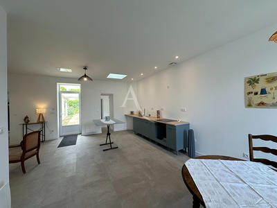 Maison - 96 m² - 4 pièces