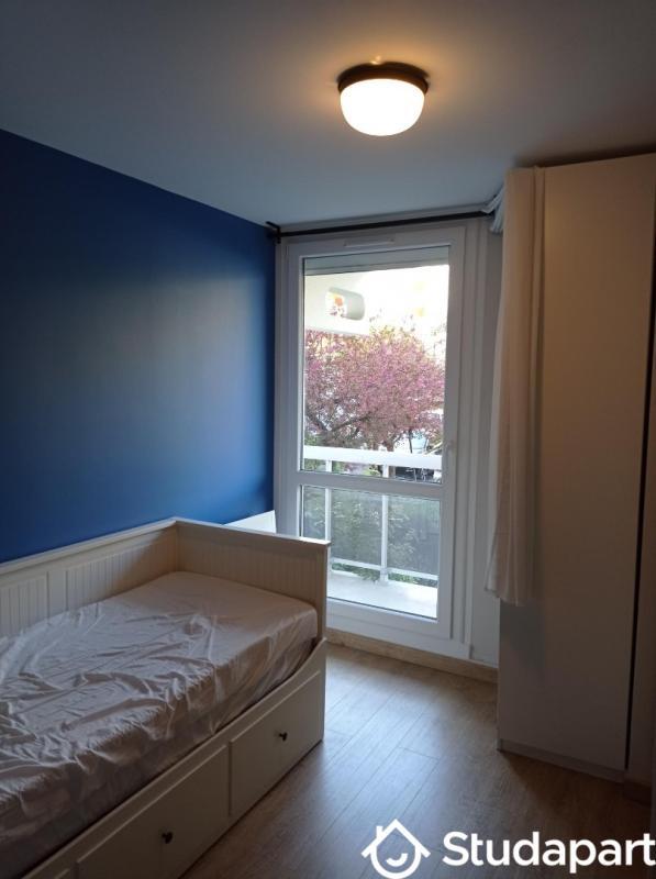 Chambre - 9 m² - 1 pièce