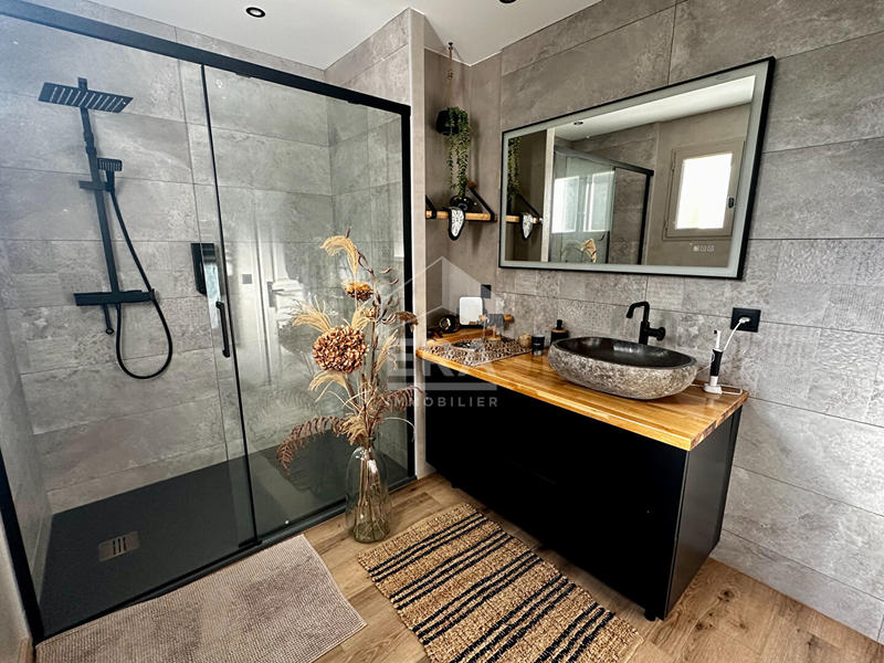 Maison - 162 m² - 7 pièces