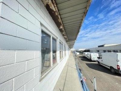 Local commercial - 1 780 m² - 15 pièces