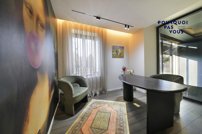 Maison - 360 m² - 6 pièces