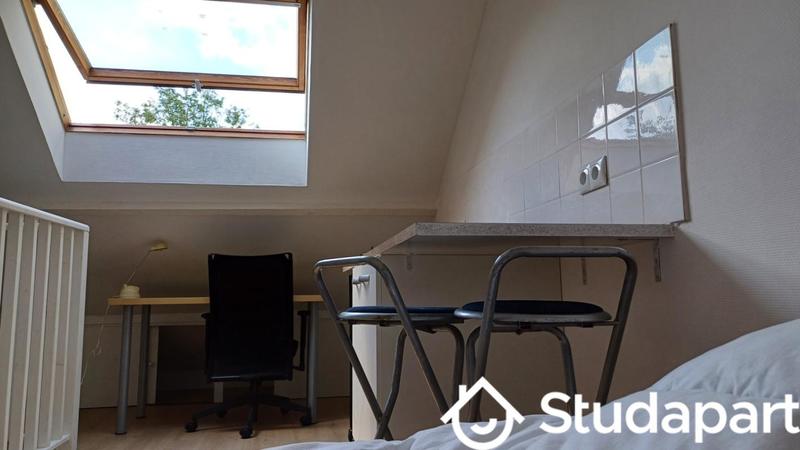 Chambre - 12 m² - 1 pièce