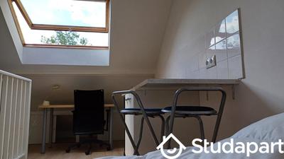 Chambre - 12 m² - 1 pièce