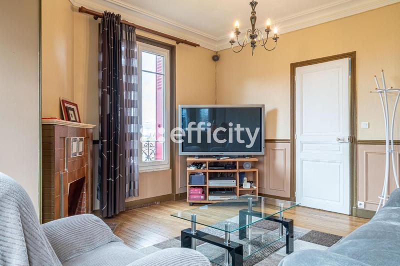 Maison - 100 m² - 6 pièces