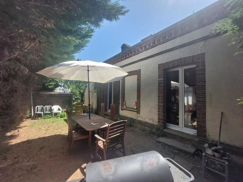 Maison - 99 m² - 5 pièces