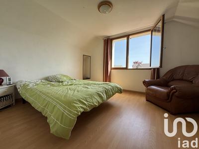 Maison - 104 m² - 5 pièces