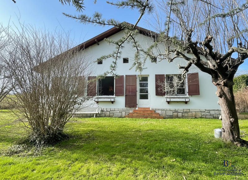 Maison - 87 m² - 5 pièces