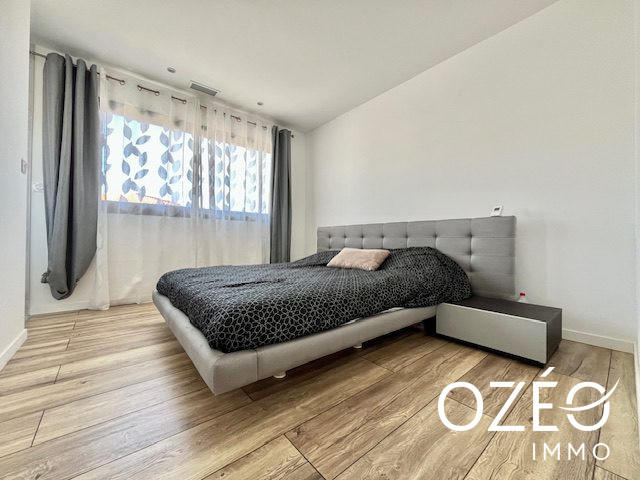 Maison contemporaine - 140 m² - 4 pièces