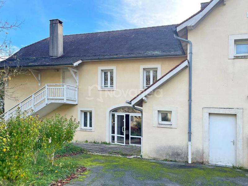 Maison - 496 m² - 15 pièces