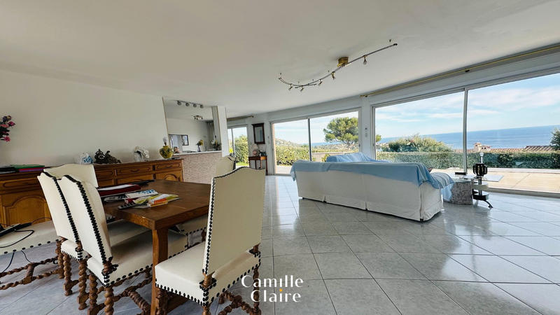 Villa - 240 m² - 10 pièces