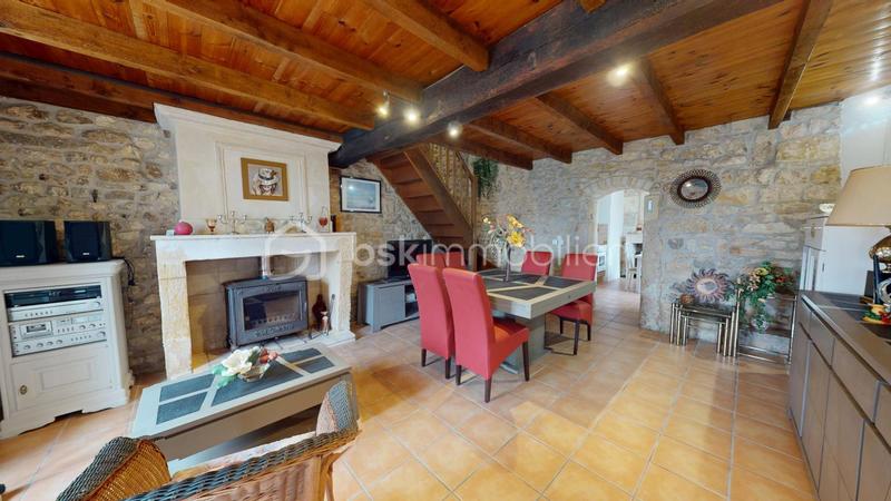 Maison - 292 m² - 14 pièces