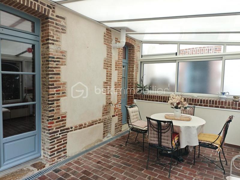 Maison de ville - 210 m² - 9 pièces