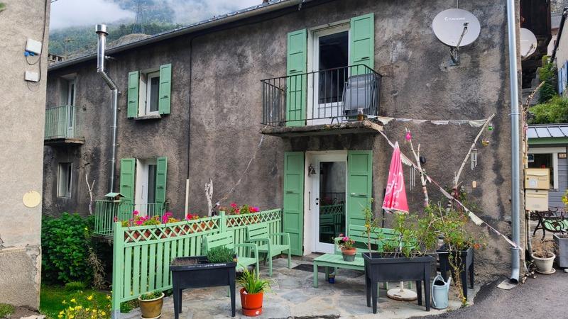 Maison en pierre - 274 m² - 8 pièces