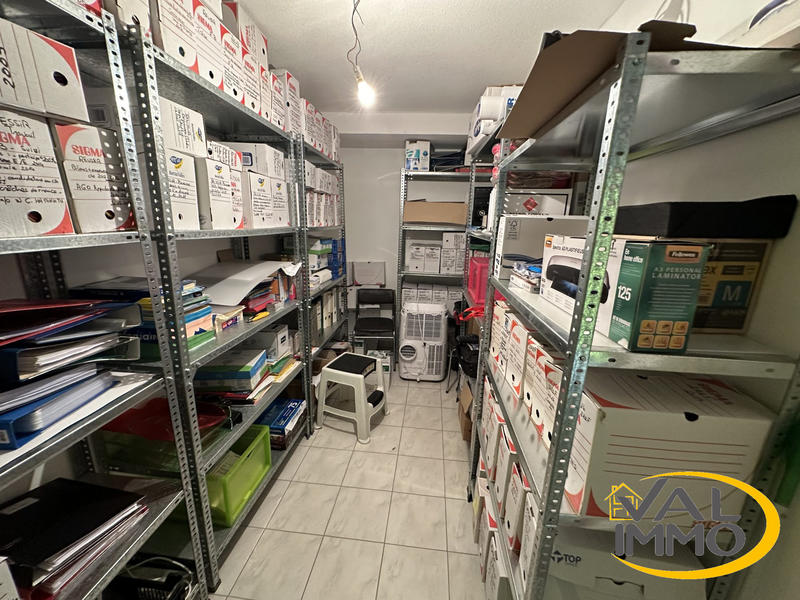 Bureau - 157 m² - 6 pièces