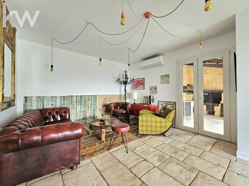 Maison - 172 m² - 8 pièces