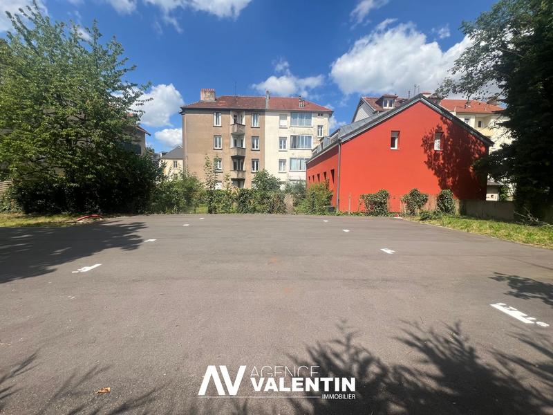 Parking / Garage - 12 m²