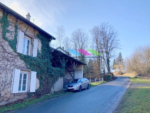 Maison - 280 m² - 9 pièces