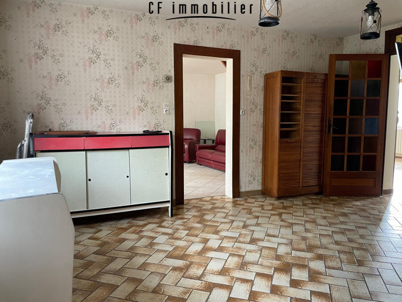 Maison - 196 m² - 8 pièces