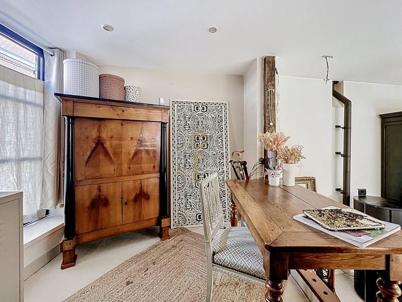 Maison - 184 m² - 8 pièces