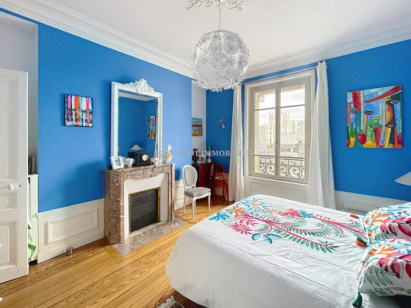 Appartement - 120 m² - 5 pièces