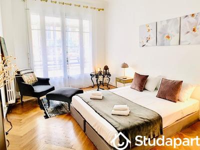 Appartement - 65 m² - 2 pièces