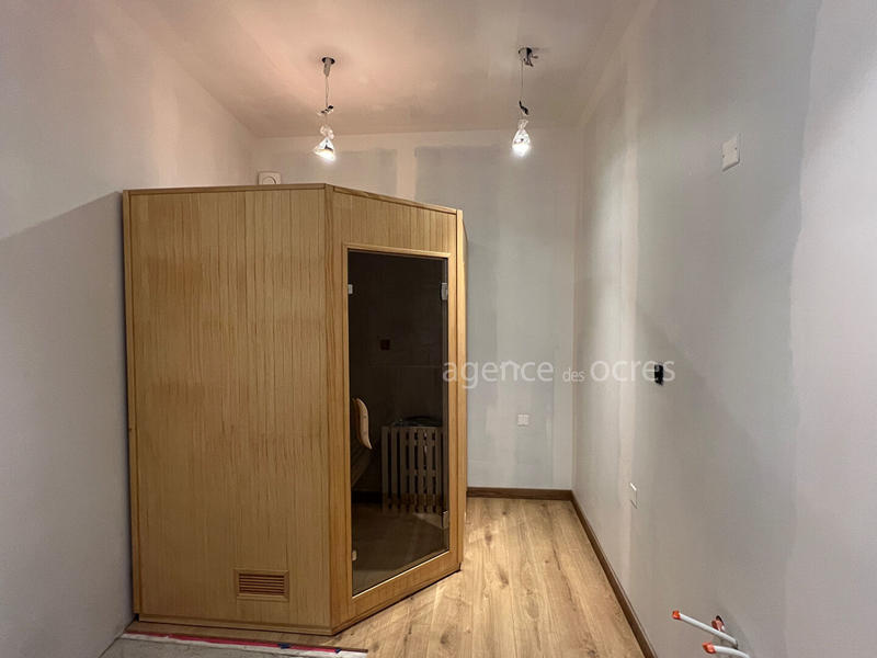 Maison - 240 m² - 5 pièces