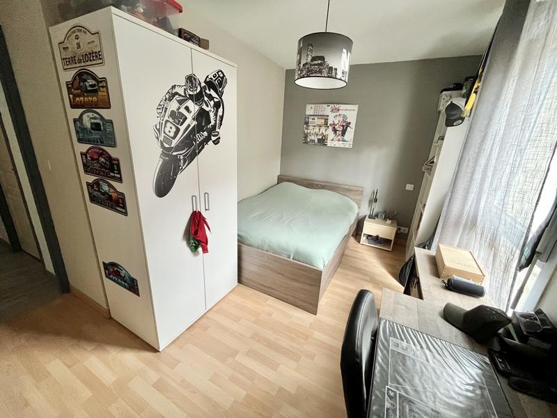 Appartement - 100 m² - 4 pièces