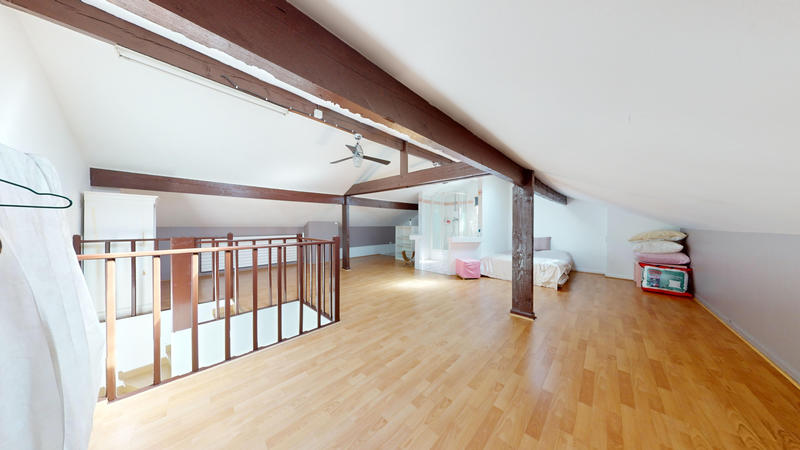 Maison - 190 m² - 6 pièces