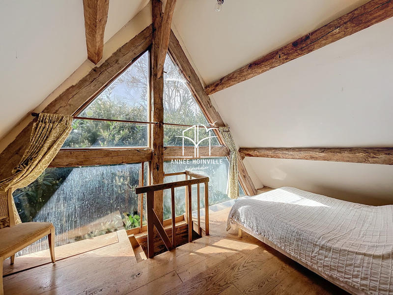 Maison - 245 m² - 8 pièces