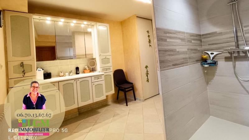 Maison - 215 m² - 5 pièces