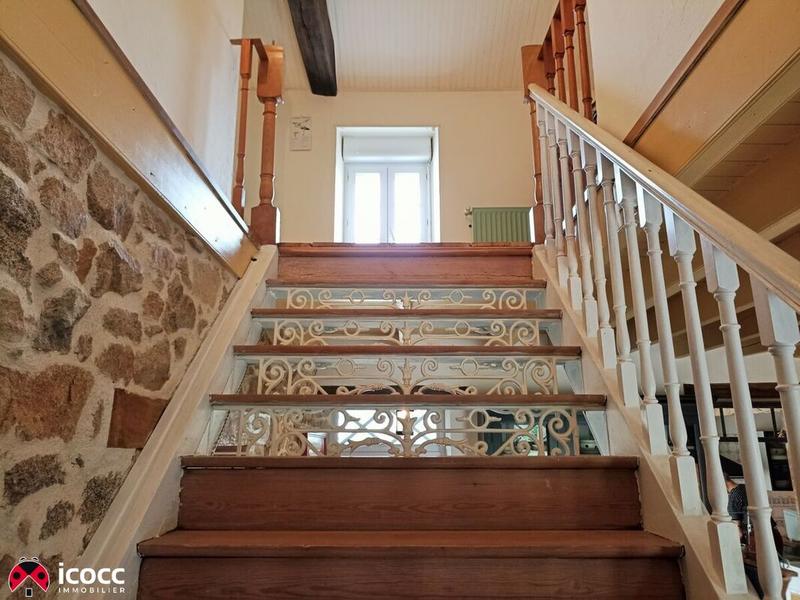 Propriété - 217 m² - 10 pièces