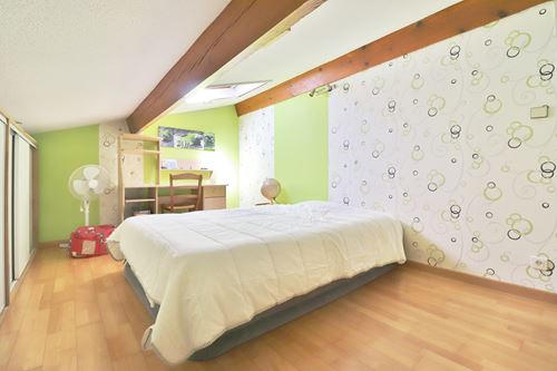 Appartement - 100 m² - 5 pièces