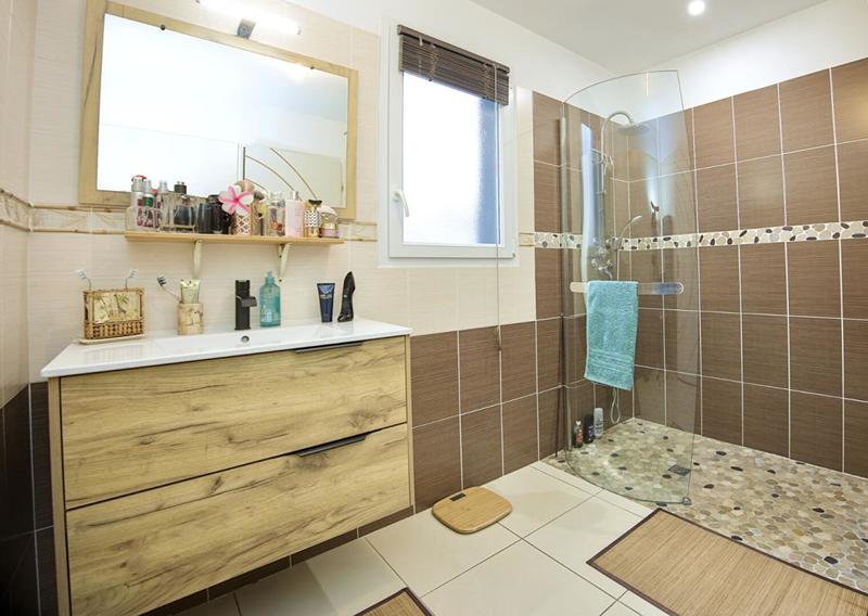 Maison - 180 m² - 7 pièces