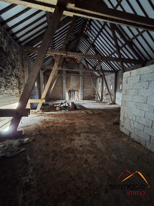 Ferme - 462 m² - 1 pièce