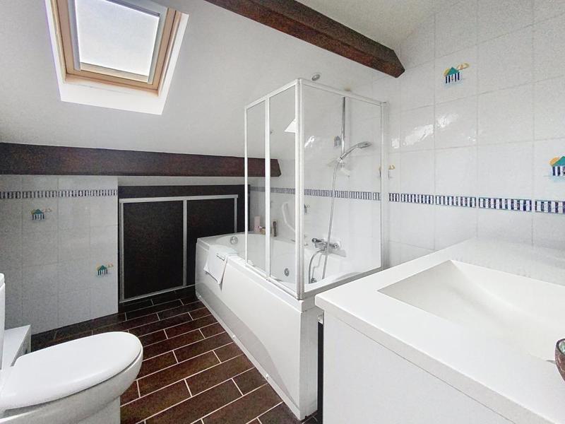 Maison - 103 m² - 5 pièces