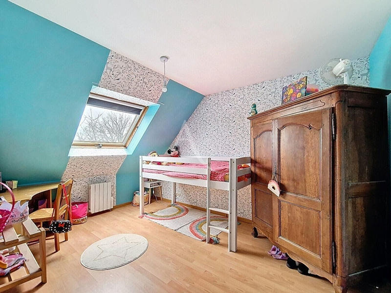 Maison - 166 m² - 9 pièces