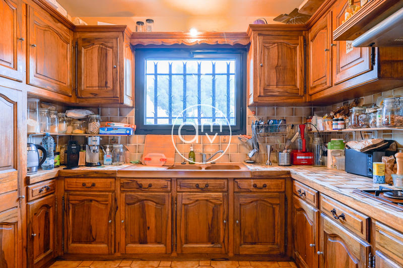 Maison - 110 m² - 6 pièces