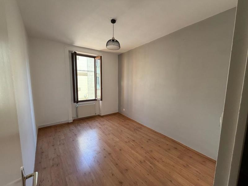 Duplex - 92 m² - 5 pièces