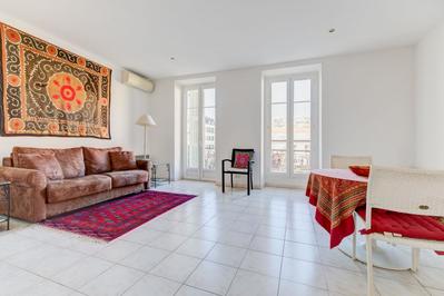 Appartement - 85 m² - 3 pièces