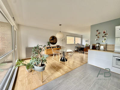 Appartement - 85 m² - 3 pièces