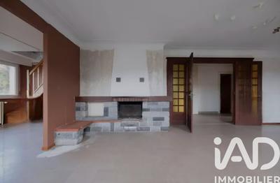 Maison - 189 m² - 6 pièces